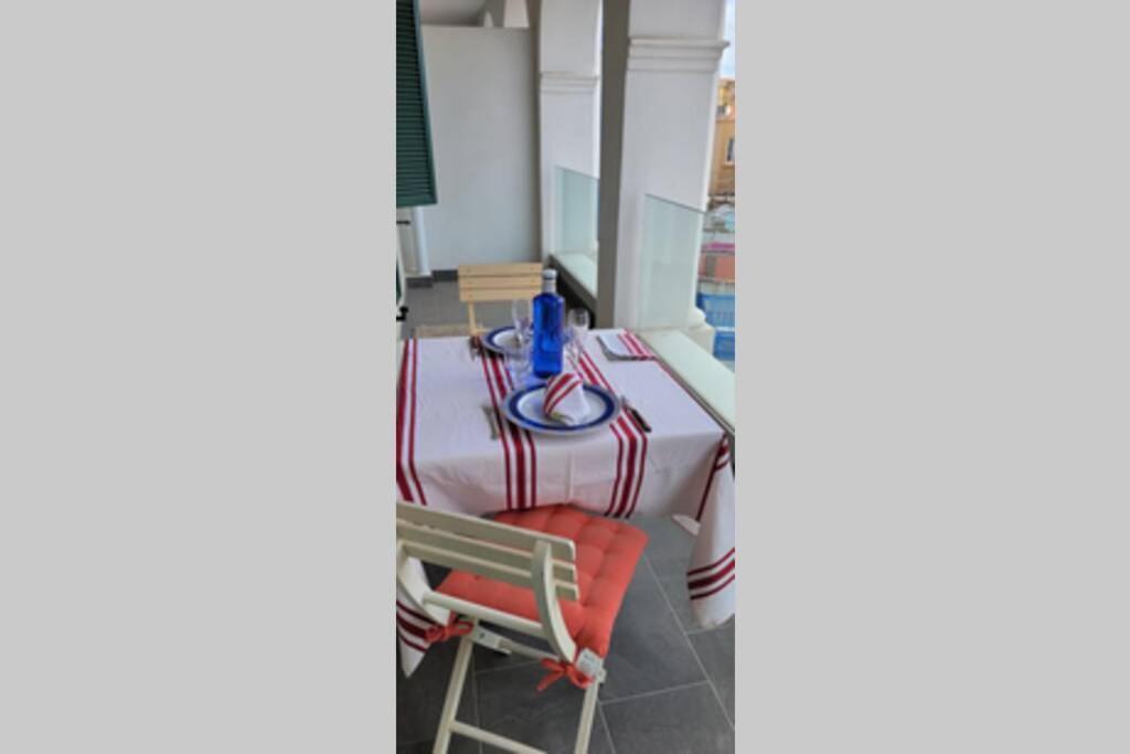 Charming Colonial Flat In Historic Building Apartman Gibraltár Kültér fotó